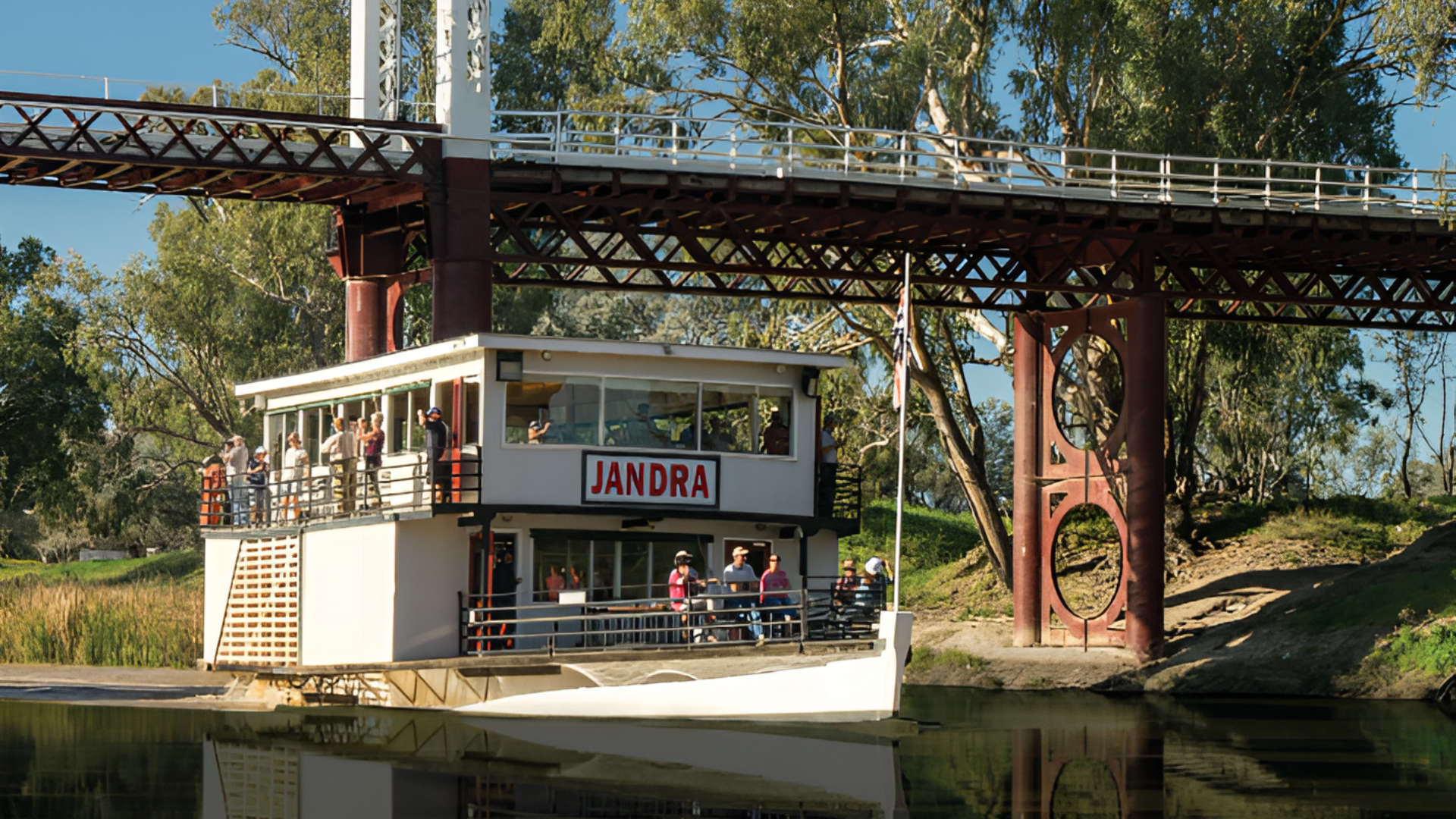 Jandra Paddleboat Now Cruising the Darling River